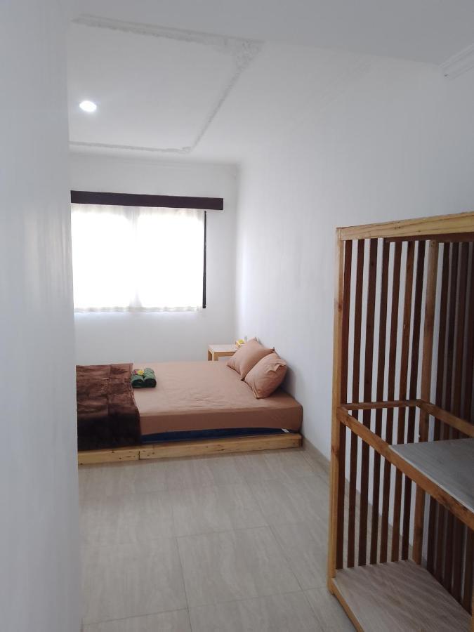 A&B Homestay And Kitchen 누사두아 외부 사진